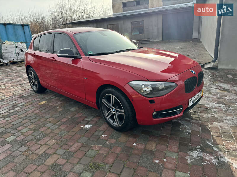 Хетчбек BMW 1 Series