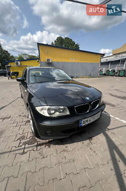 BMW 1 Series  2005