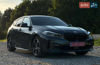 BMW 1 Series  2020