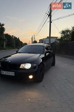BMW 1 Series  2005