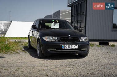 BMW 1 Series  2011