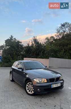 BMW 1 Series  2005