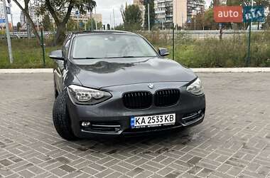 BMW 1 Series  2011
