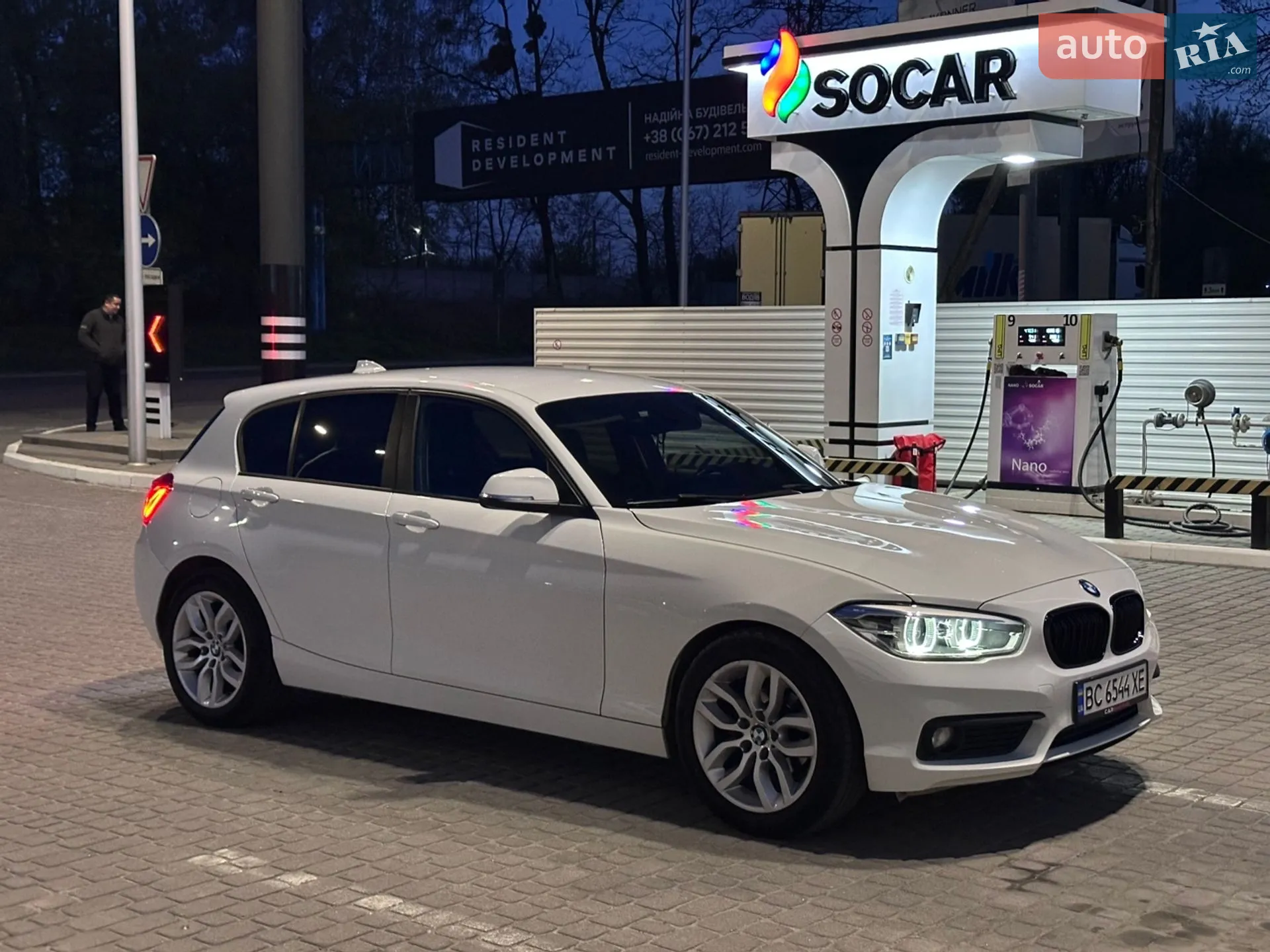 BMW 1 Series 2016 VIN WBA1V51030V721513 фото оголошення 2 з 5