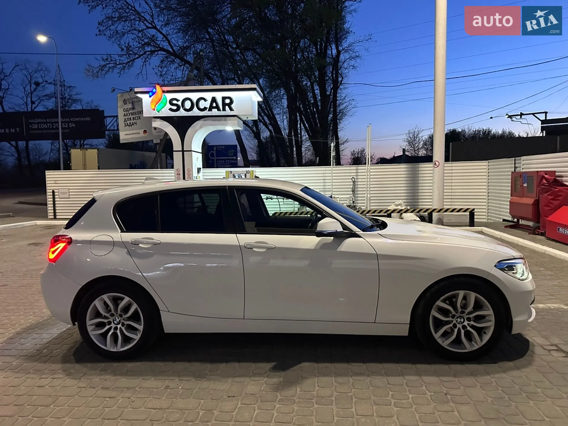 BMW 1 Series 2016 VIN WBA1V51030V721513 фото оголошення 3 з 5