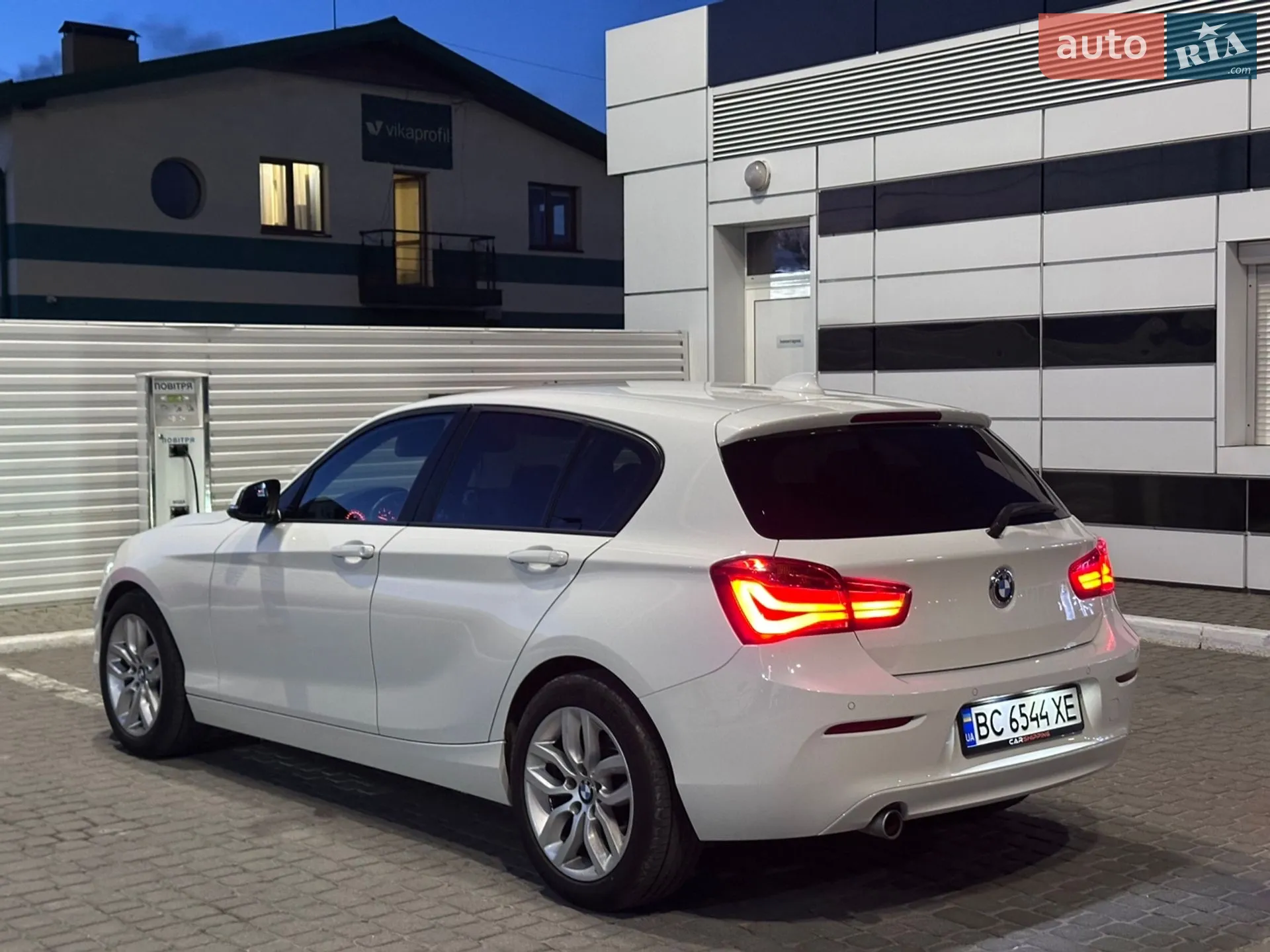 BMW 1 Series 2016 VIN WBA1V51030V721513 фото оголошення 5 з 5