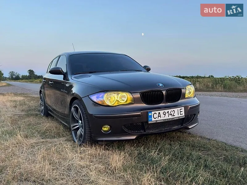 BMW 1 Series 2005