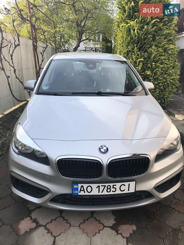 Купе BMW 2 Series Gran Tourer