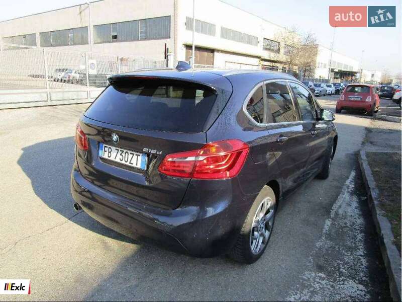 Хетчбек BMW 2 Series