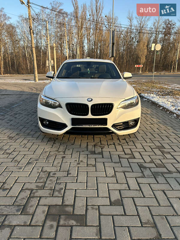 Купе BMW 2 Series