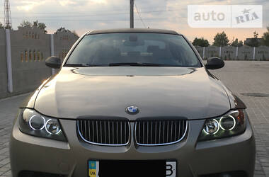 BMW 3 Series  2005