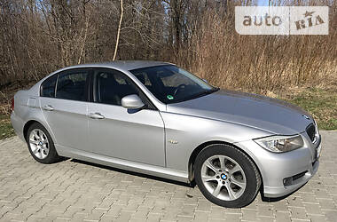 BMW 3 Series  2009
