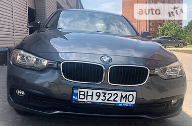 BMW 3 Series  2017