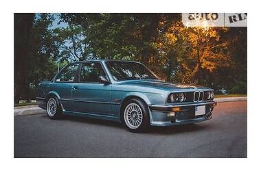 BMW 3 Series  1987