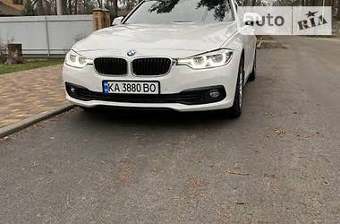 BMW 3 Series  2017