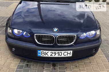 BMW 3 Series  2004