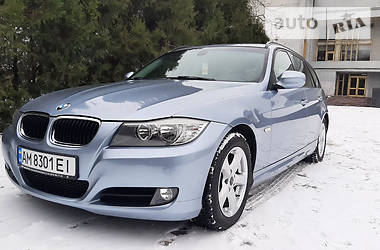 BMW 3 Series  2011