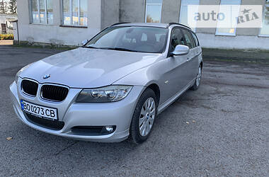 BMW 3 Series  2010