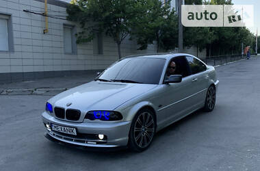 BMW 3 Series  2000