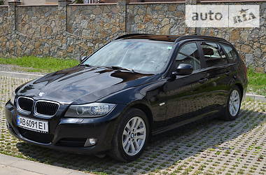 BMW 3 Series  2010