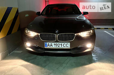 BMW 3 Series Luxury 2012