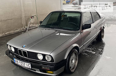 BMW 3 Series  1988