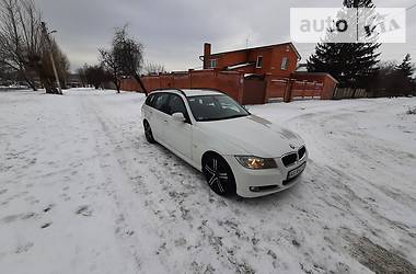 BMW 3 Series  2009