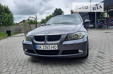 BMW 3 Series  2005