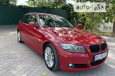 BMW 3 Series  2011