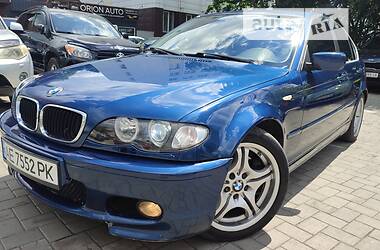 BMW 3 Series  2002