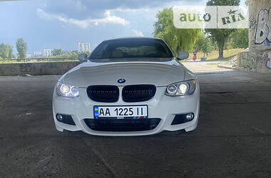 BMW 3 Series  2010