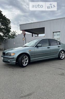 BMW 3 Series  2001