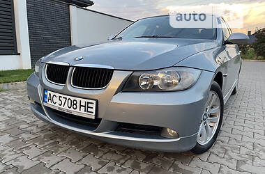 BMW 3 Series  2005