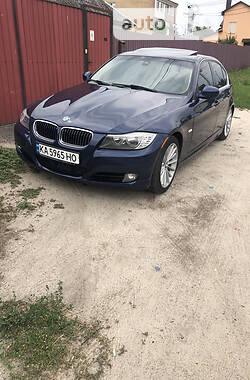 BMW 3 Series  2010