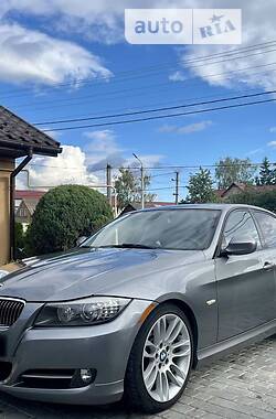 BMW 3 Series  2011