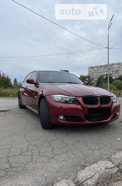 BMW 3 Series  2010