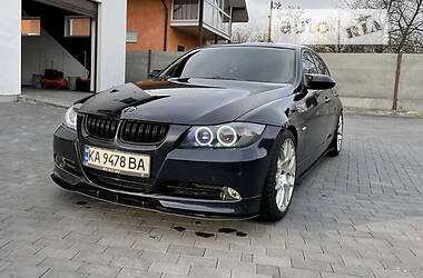 BMW 3 Series  2005