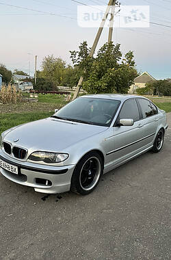 BMW 3 Series  2002