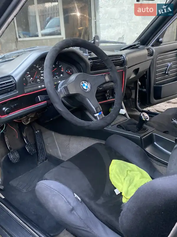 BMW 3 Series 1988