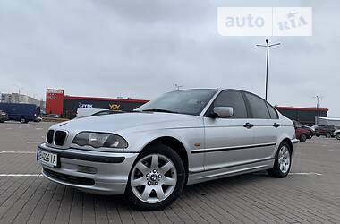 BMW 3 Series  1999