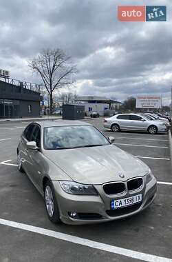BMW 3 Series  2010