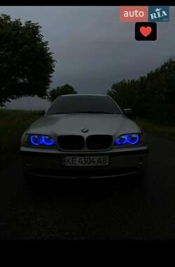 BMW 3 Series  2002