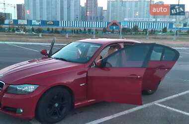 BMW 3 Series  2011