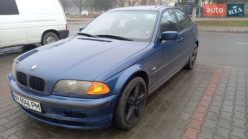 Седан BMW 3 Series