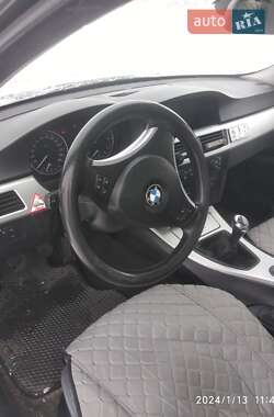BMW 3 Series  2005