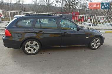 BMW 3 Series 2011