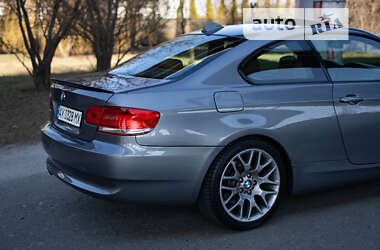 BMW 3 Series  2009