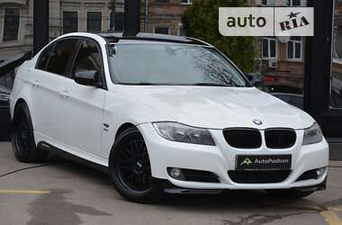 BMW 3 Series  2011