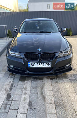 BMW 3 Series  2011