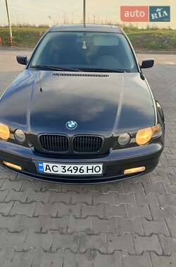 BMW 3 Series  2004